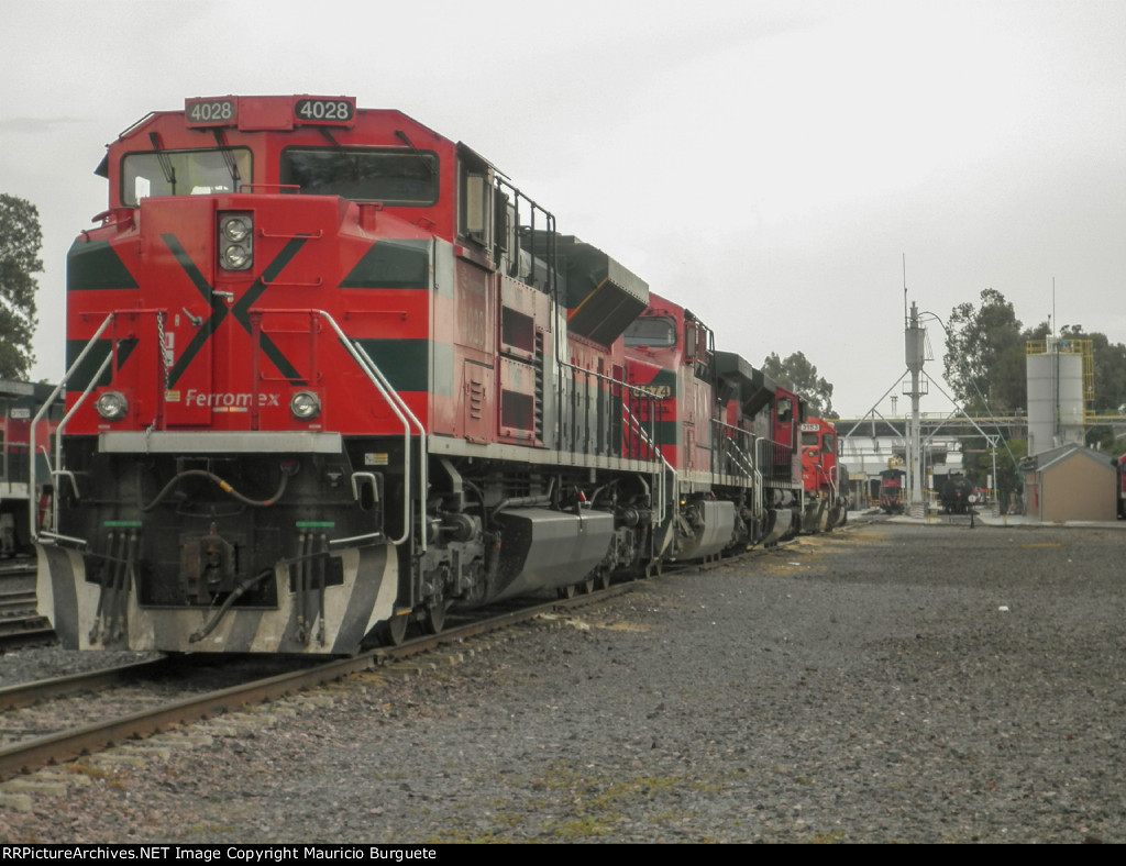 FXE Locomotives at Guadalajara yard